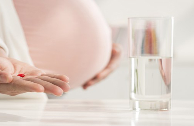 ما هي أفضل الفيتامينات لصحة الحامل والجنين؟